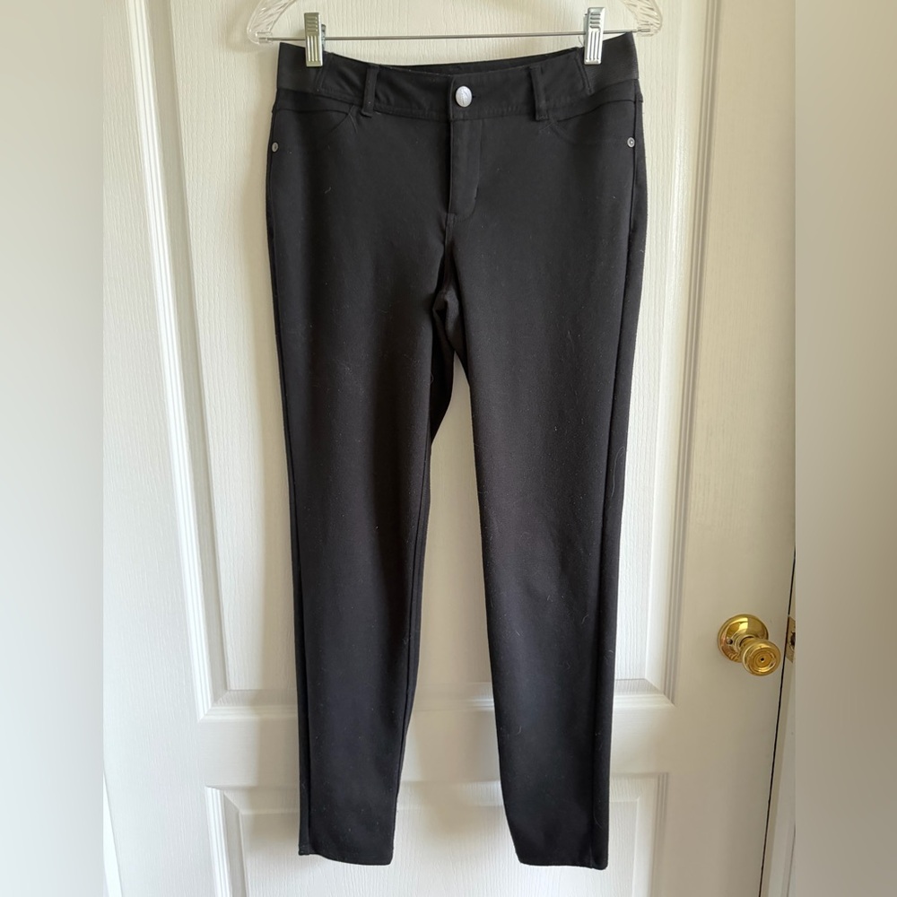 Vera Wang Black Straight Leg Pants